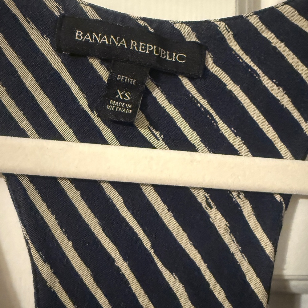 Banana Republic Navy and Cream Striped Blouse